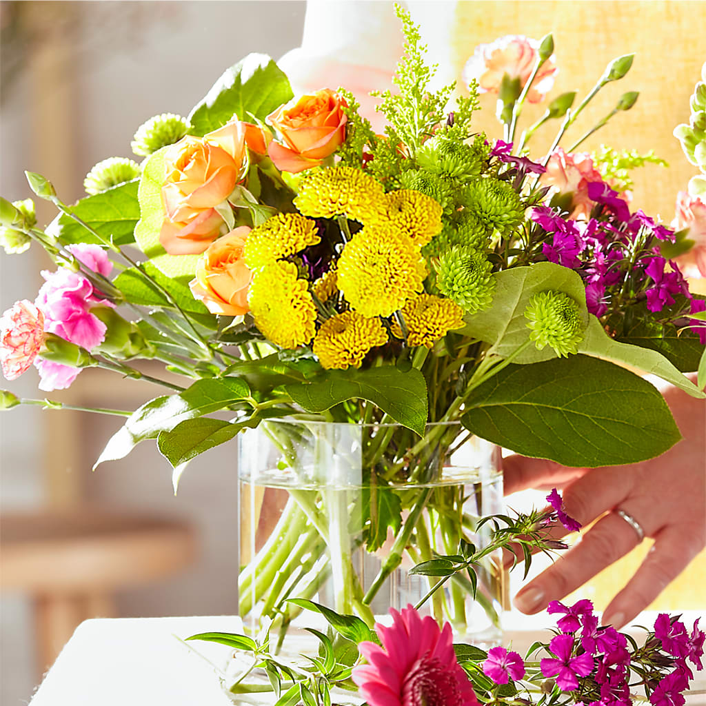 Bold & Bright – A Florist Original – Day Dream Bokay Llc, Jonesborough TN