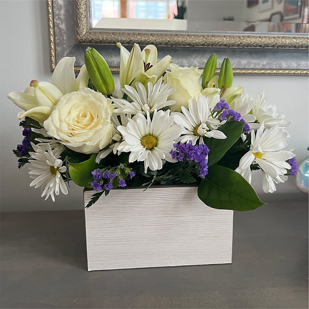 Beyond Blue Box Bouquet – Day Dream Bokay Llc, Jonesborough TN