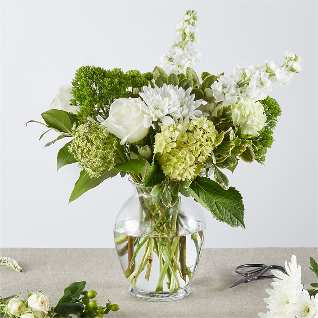 Irish Garden - A Florist Original – Day Dream Bokay Llc, Jonesborough TN
