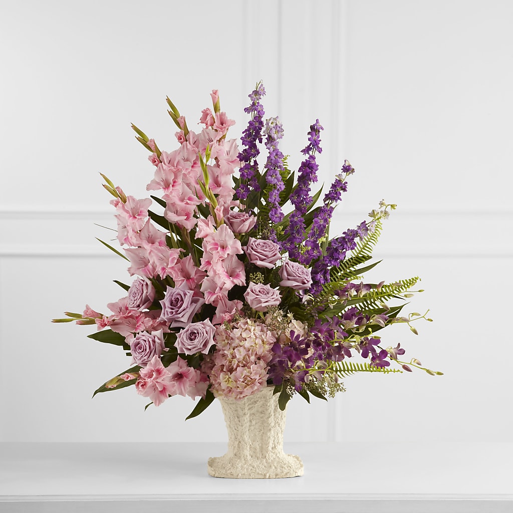 Flowing Garden Arrangement – Day Dream Bokay Llc, Jonesborough TN