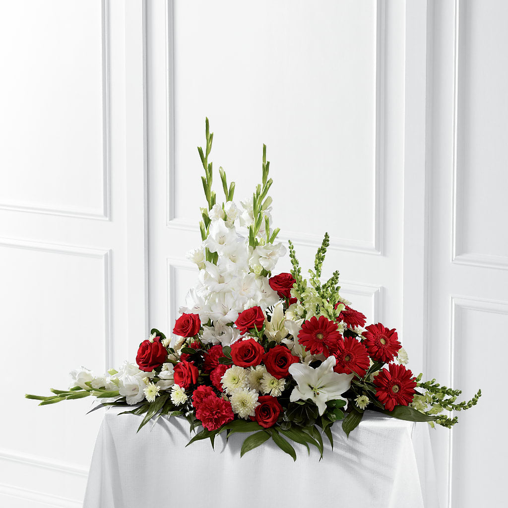 Crimson & White Arrangement – Day Dream Bokay Llc, Jonesborough TN
