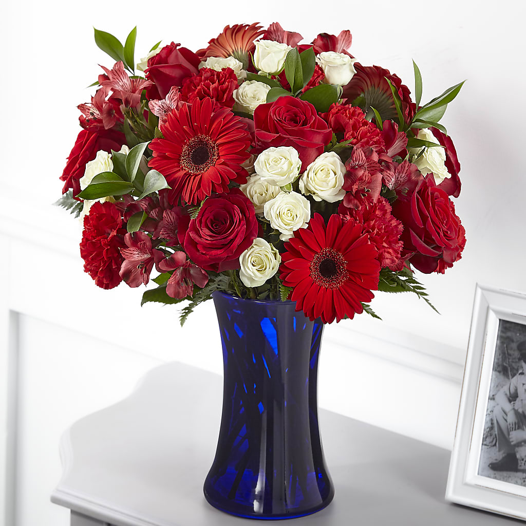 Hearts Embrace Bouquet – Day Dream Bokay Llc, Jonesborough TN