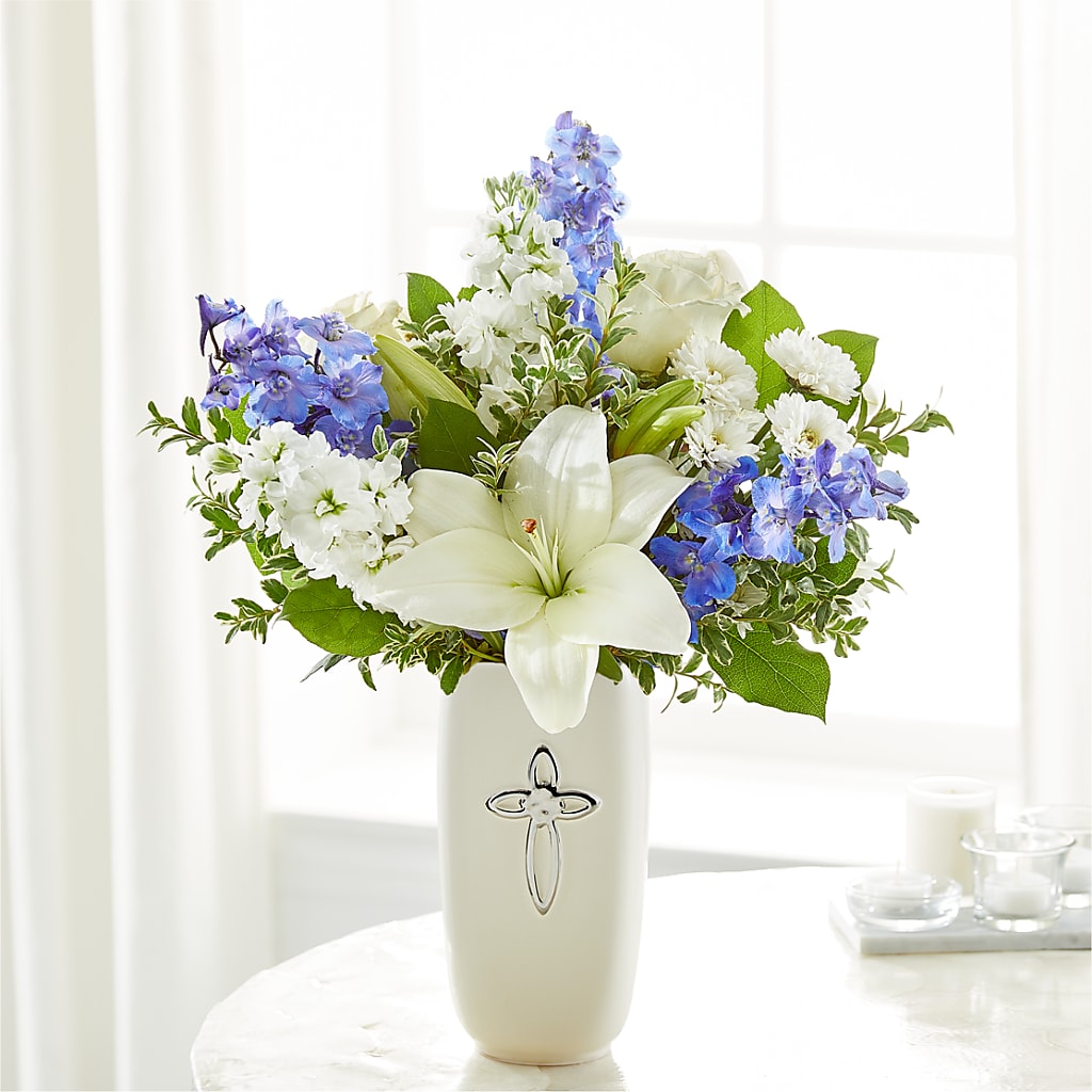 Heavenly Blossoms Bouquet – Day Dream Bokay Llc, Jonesborough TN