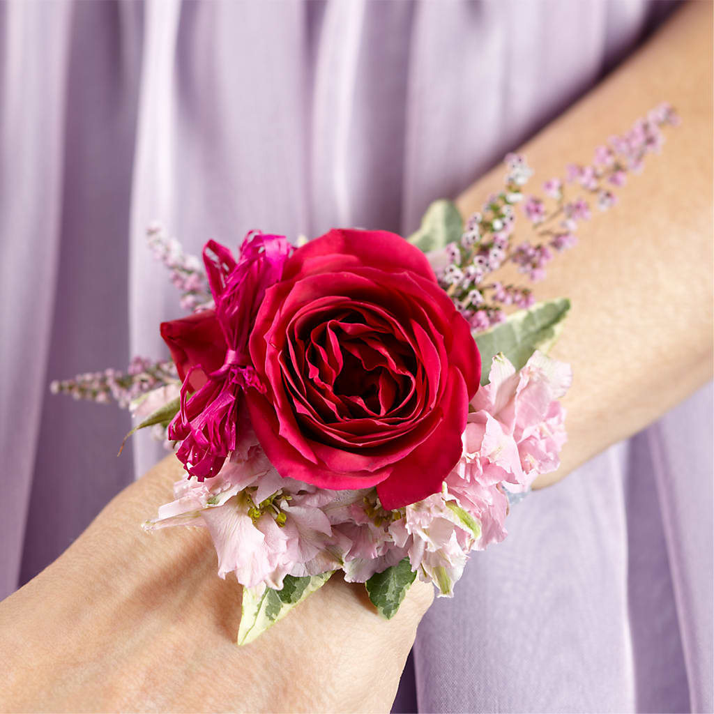 Rose Charm Corsage – Day Dream Bokay Llc, Jonesborough TN