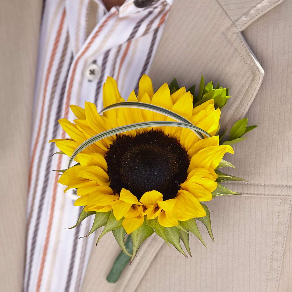 Free Spirit Boutonniere – Day Dream Bokay Llc, Jonesborough TN
