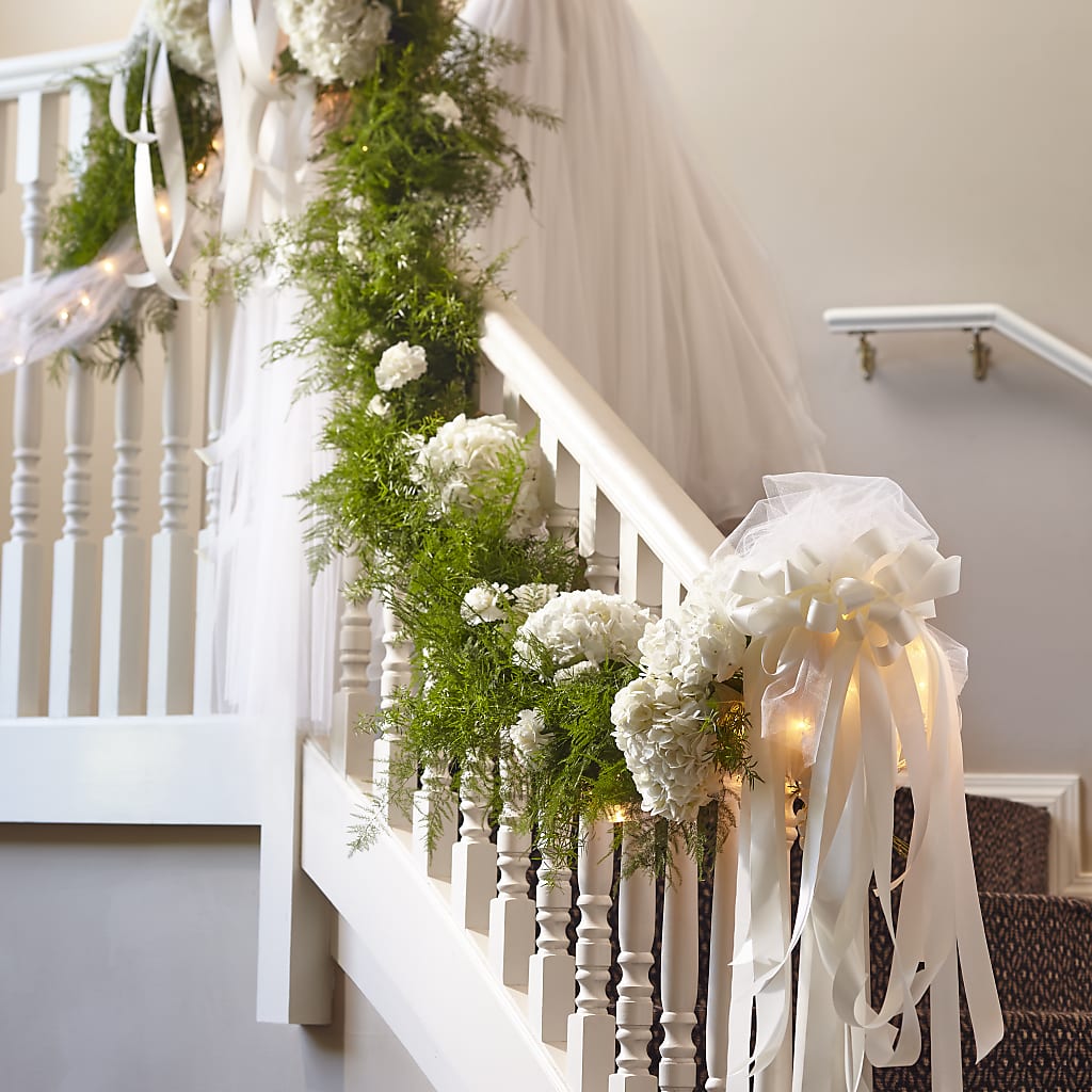 Champagne Dreams Garland – Day Dream Bokay Llc, Jonesborough TN