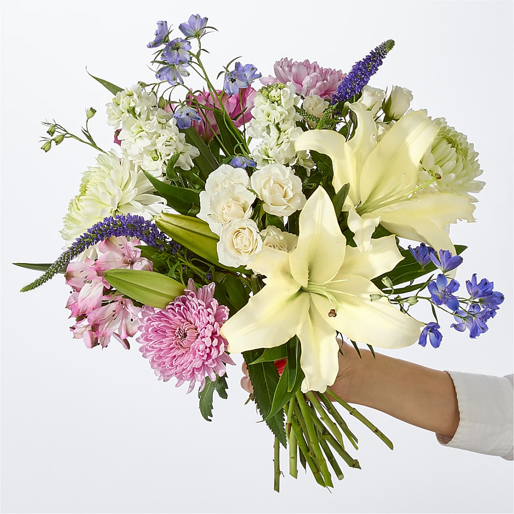 Winter Celebration Bouquet –  Day Dream Bokay Llc, Jonesborough TN