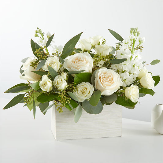 Fresh Linen Box Bouquet –  Day Dream Bokay Llc, Jonesborough TN