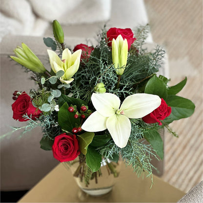 Glittering Lights Bouquet –  Day Dream Bokay Llc, Jonesborough TN