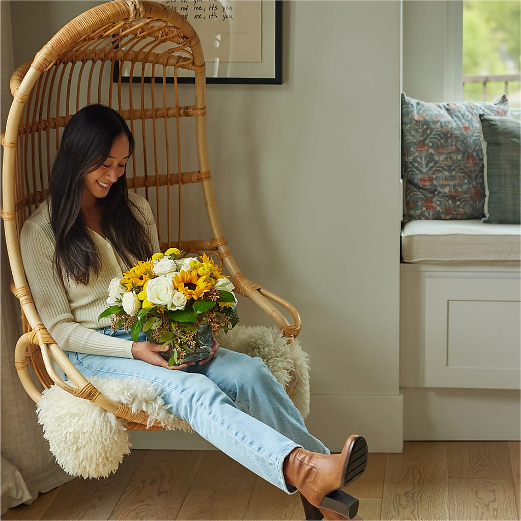 Luminous Morning Bouquet –  Day Dream Bokay Llc, Jonesborough TN