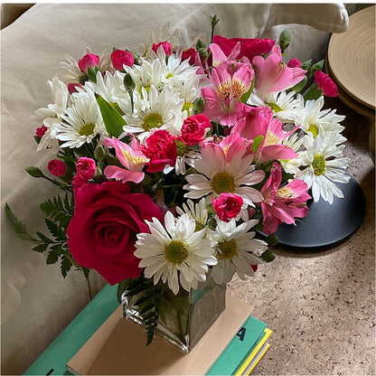 Sweet Surprises® Bouquet –  Day Dream Bokay Llc, Jonesborough TN