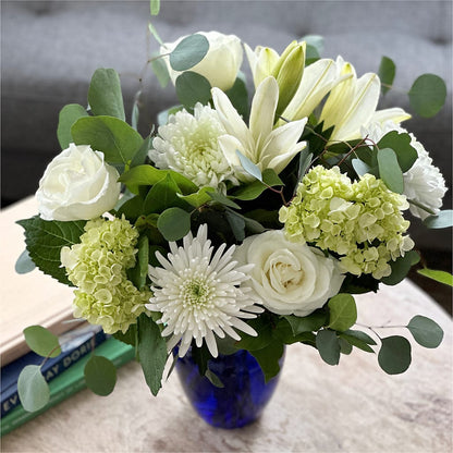 Snowy Dreams Bouquet –  Day Dream Bokay Llc, Jonesborough TN