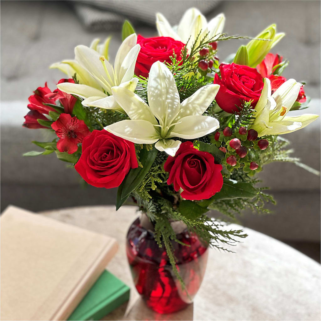 Evergreen Delight Bouquet –  Day Dream Bokay Llc, Jonesborough TN