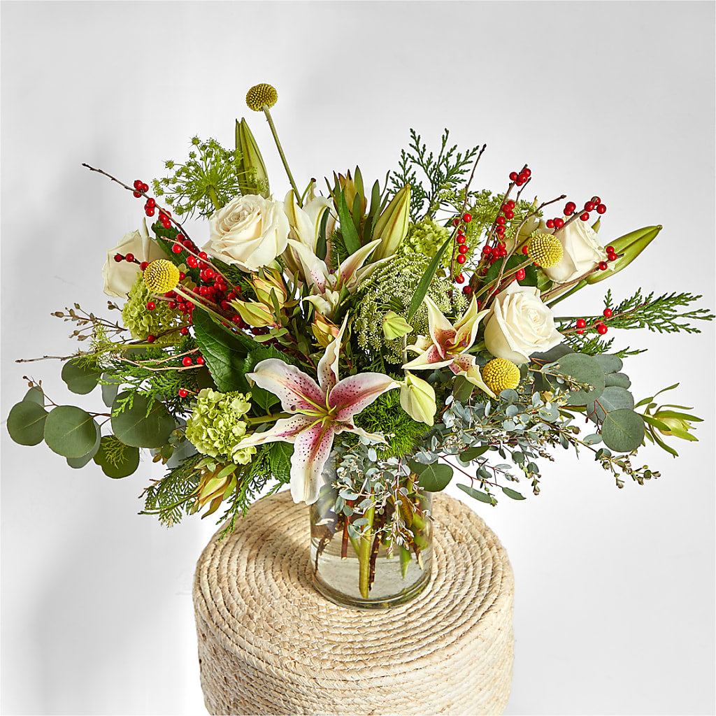 Berry & Bright Bouquet –  Day Dream Bokay Llc, Jonesborough TN