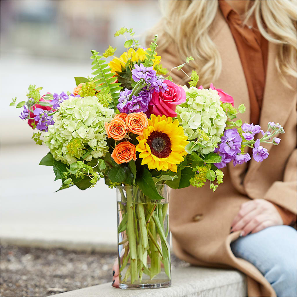 Vibrant Greetings Bouquet –  Day Dream Bokay Llc, Jonesborough TN