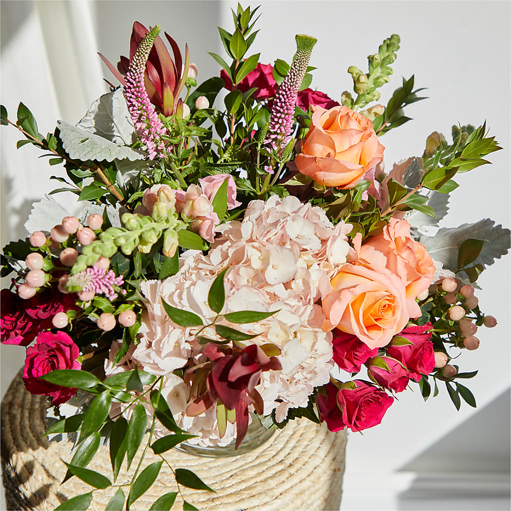 Glitz & Glam Bouquet –  Day Dream Bokay Llc, Jonesborough TN