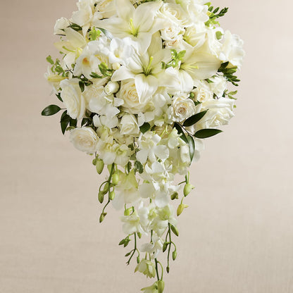 White Wonders Bouquet –  Day Dream Bokay Llc, Jonesborough TN