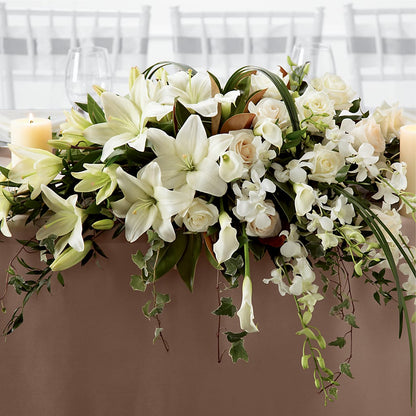 White Linen Arrangement –  Day Dream Bokay Llc, Jonesborough TN
